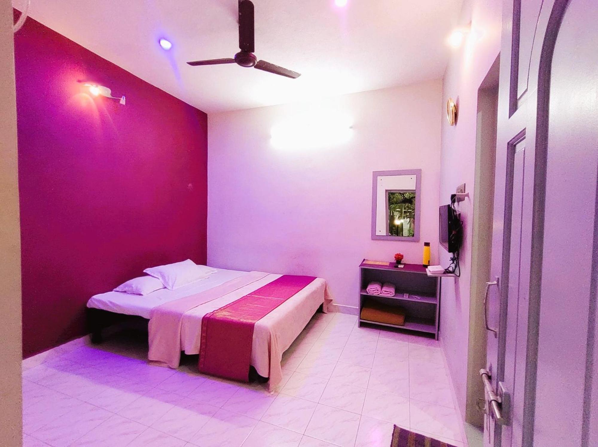 The Well Beach Side Guest House Auroville Luaran gambar