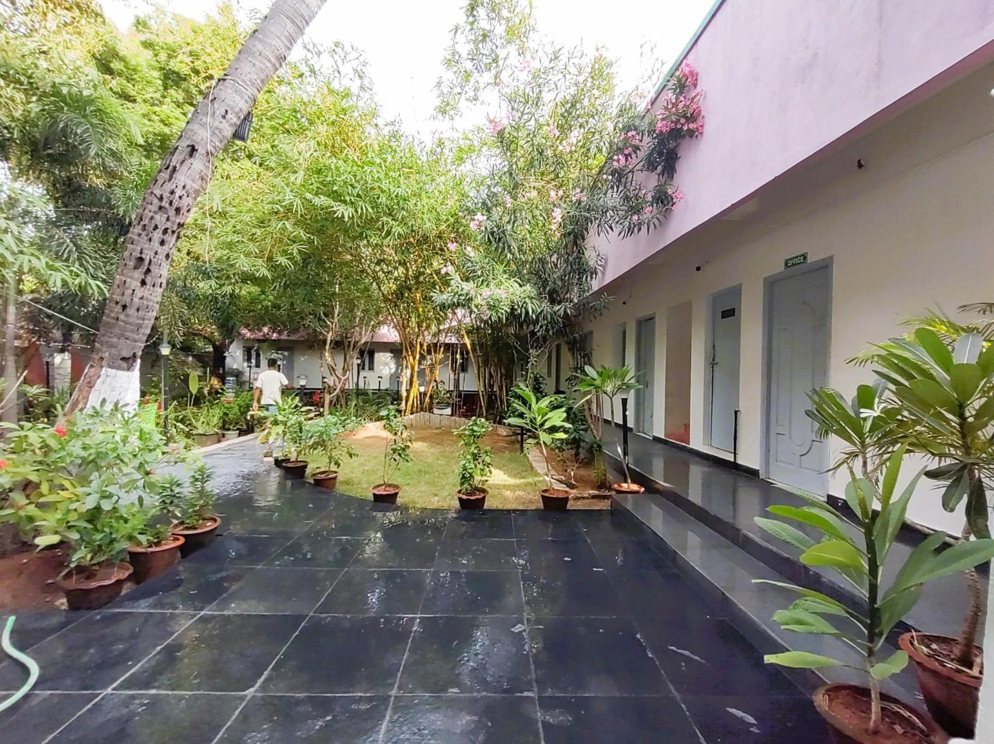 The Well Beach Side Guest House Auroville Luaran gambar