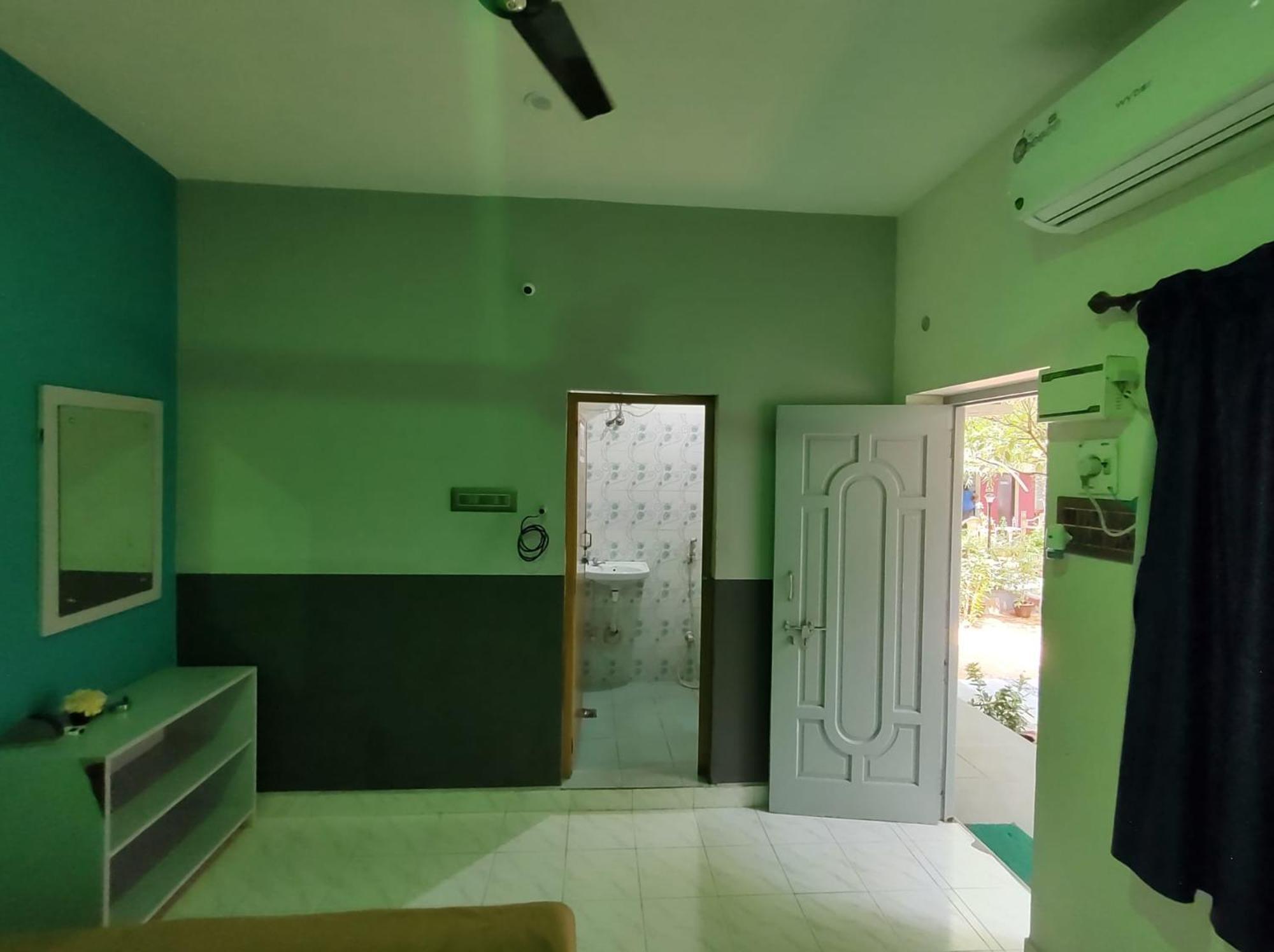 The Well Beach Side Guest House Auroville Luaran gambar